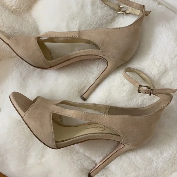 Jessica Simpson beige ankle strap suede heels - Picture 3 of 6